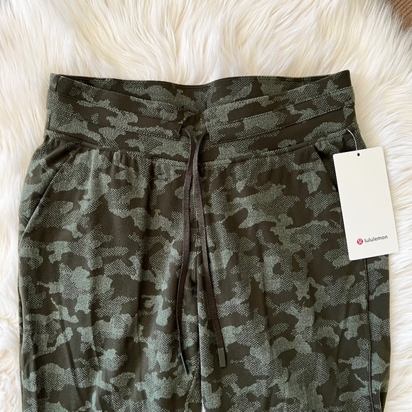 NWT Lululemon Ready to Rulu 7/8 Jogger Jacquard HGOG Camo Green size 8 New - Picture 8 of 13